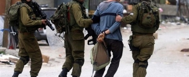 الاحتلال الإسرائيلي يعتقل 4 فلسطينيين في الأقصى