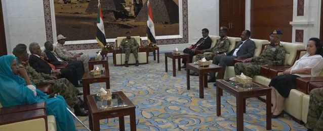 مجلس السيادة بالسودان يؤكد حرصه على تحقيق الاستقرار في بورتسودان