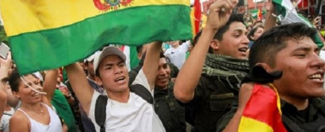وزير دفاع بوليفيا يعلن استقالته في خضم احتجاجات مستمرة بالبلاد