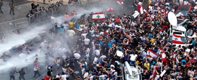 400 جريح في الصدامات بين المتظاهرين والأمن في لبنان