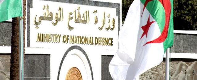 “الدفاع الجزائرية”: تدمير 6 مخابئ للجماعات الإرهابية شمال شرقي البلاد
