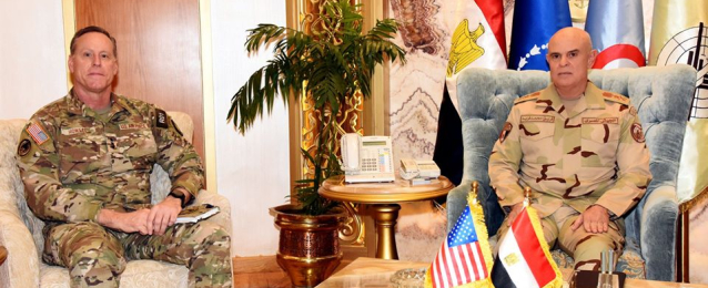 رئيس الاركان يلتقى قائد قيادة العمليات الخاصة المشتركة الأمريكية