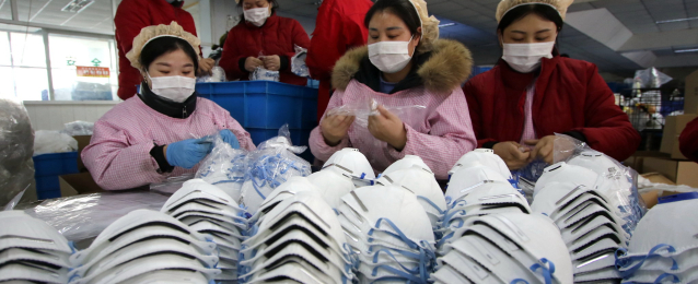 كوريا الشمالية تعزز إنتاج الكمامات للتصدى لفيروس كورونا الجديد