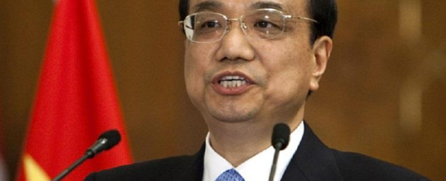 رئيس وزراء الصين: مستعدون لمشاركة لقاحات “كورونا” مع العالم