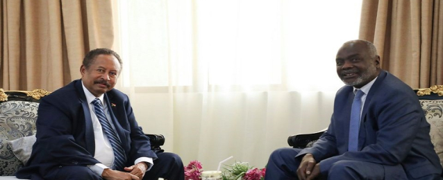 رئيس وزراء السودان يبحث مع رئيس “العدل والمساواة” خطوات ما بعد السلام