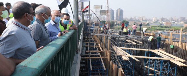 وزير النقل يتابع نقل المرافق وتطوير وصيانة الطريق الدائري حول القاهرة