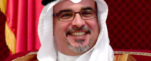 ملك البحرين يكلف نجله ولي العهد رئاسة الحكومة