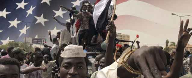 الولايات المتحدة تعلن رسمياً رفع السودان من قائمة الدول الراعية للإرهاب