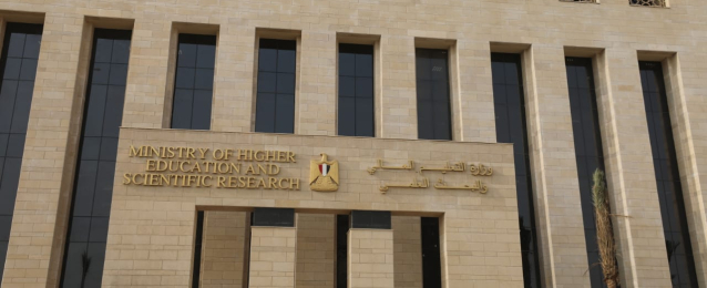 عبد الغفار يتفقد مبنى وزارة التعليم العالي بالعاصمة الإدارية الجديدة