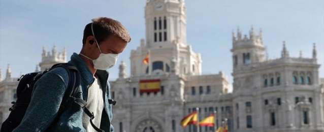إسبانيا تفتح حدودها أمام السياح الحاصلين على لقاح كورونا