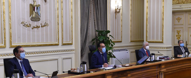 رئيس الوزراء يؤكد على تطبيق القرارات الخاصة بمواجهة فيروس “كورونا” بمنتهى الحسم حفاظاً على صحة المواطنين