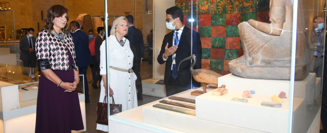 وزيرة الهجرة ونظيرتها الهولندية تجريان زيارة إلى متحف الحضارة بالفسطاط
