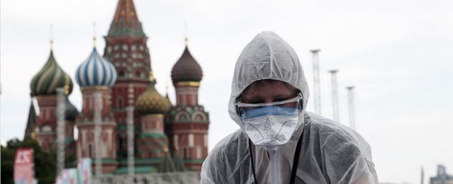موسكو تفرض قيوداً صحية هي الأولى منذ الصيف بسبب كورونا