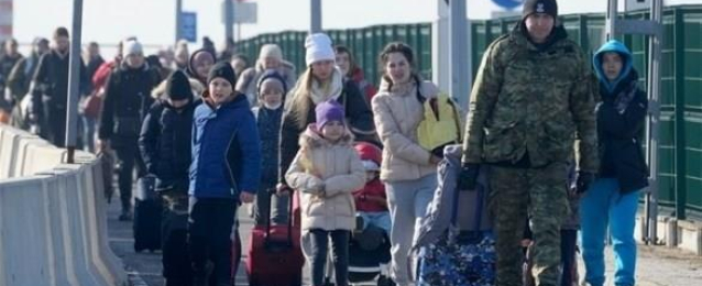 بولندا: استقبال 5.3 مليون لاجئ من أوكرانيا حتى الآن