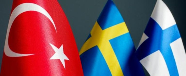 تركيا توقف المحادثات الثلاثية مع السويد وفنلندا بشأن انضمامهما لحلف “الناتو”