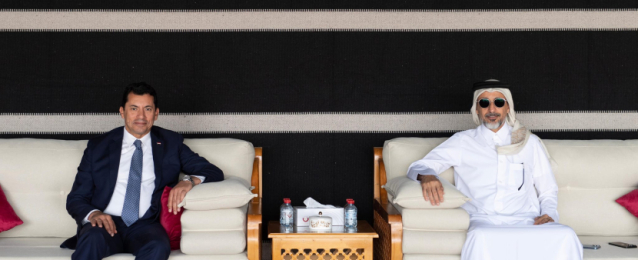 وزير الشباب والرياضة يلتقي نظيره القطري خلال زيارته للدوحة