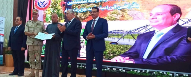 القصير: الرئيس السيسي تبنى رؤية متكاملة لتنمية شبه جزيرة سيناء ودمج أبناءها في خطط التنمية