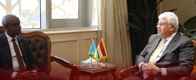 وزير التعليم العالي يستقبل سفير رواندا بالقاهرة لبحث سُبل تعزيز التعاون في مجال التعليم العالي