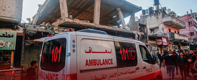 الهلال الأحمر الفلسطيني: خروج 30 مستشفى عن الخدمة بسبب القصف الإسرائيلي لقطاع غزة